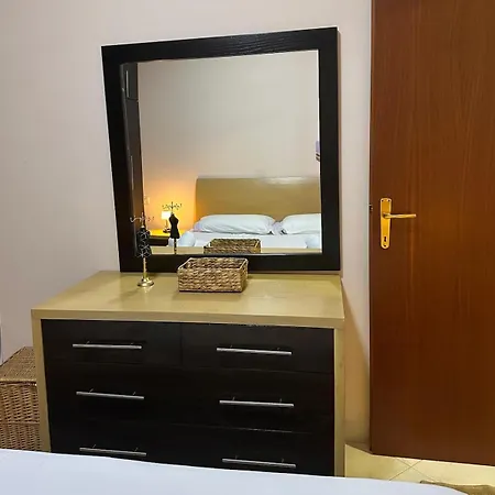 Skura's * Golem (Tirana)