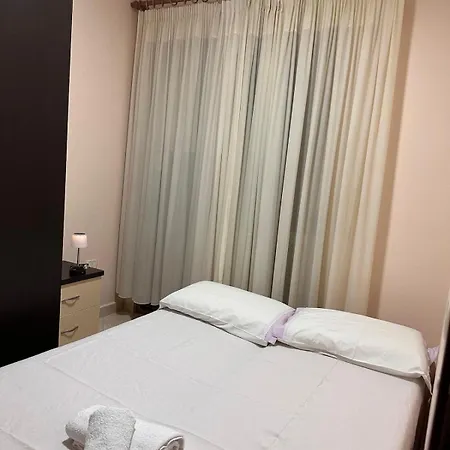 Skura's Golem (Tirana)